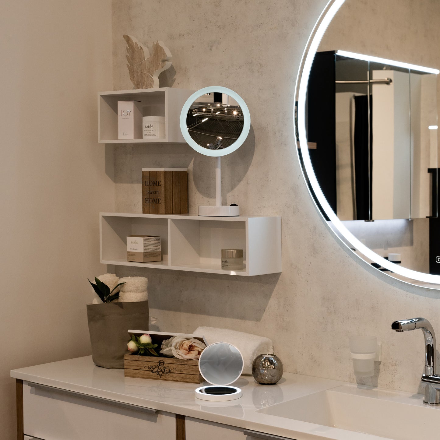 Smedbo Outline Schminkspiegel mit Licht chrom Bateriebetrieb