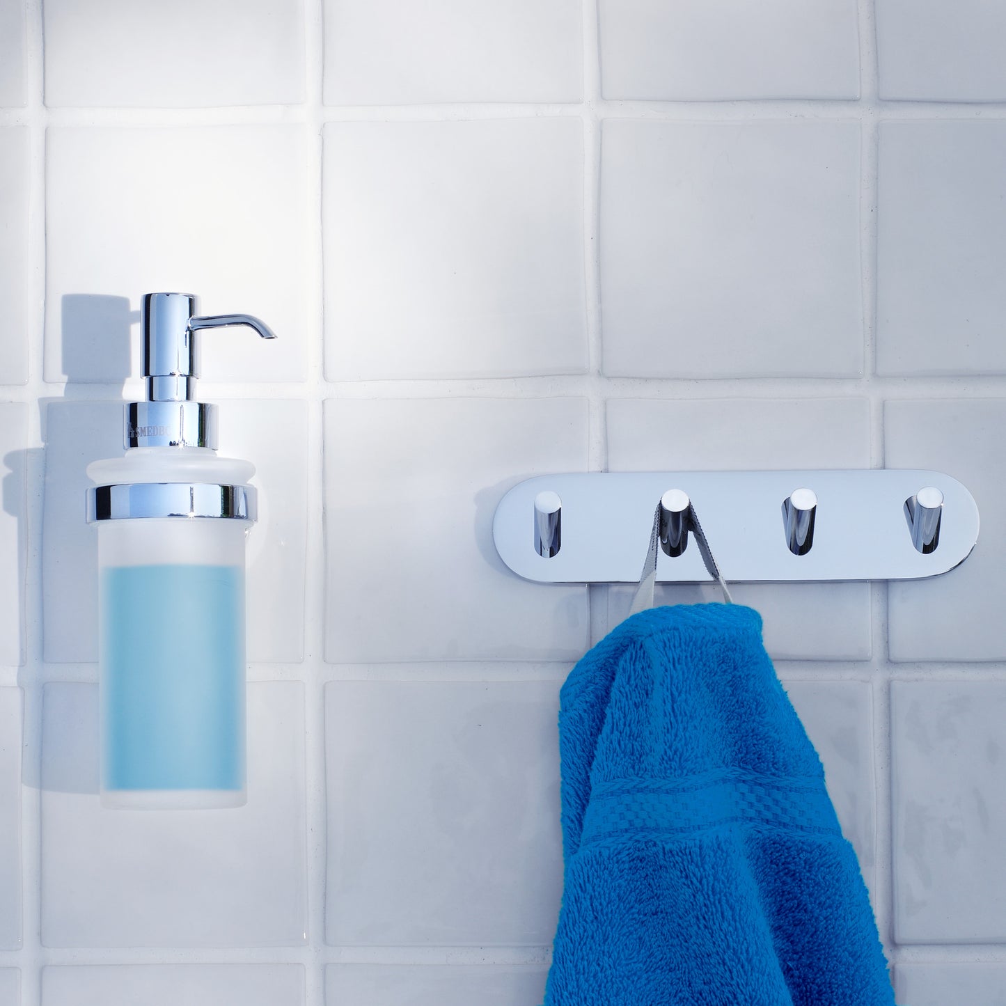 Smedbo Home Seifenspender aus Glas mit gebürstet Chrom