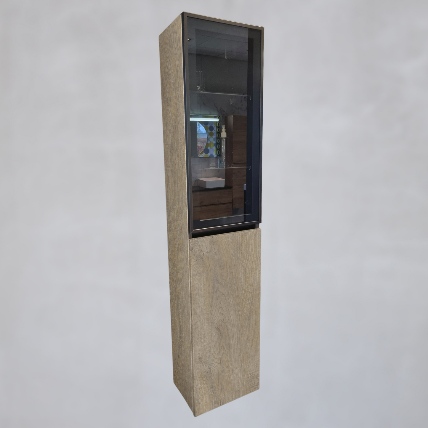 Bad Hochschrank mit Holz- und Glastür