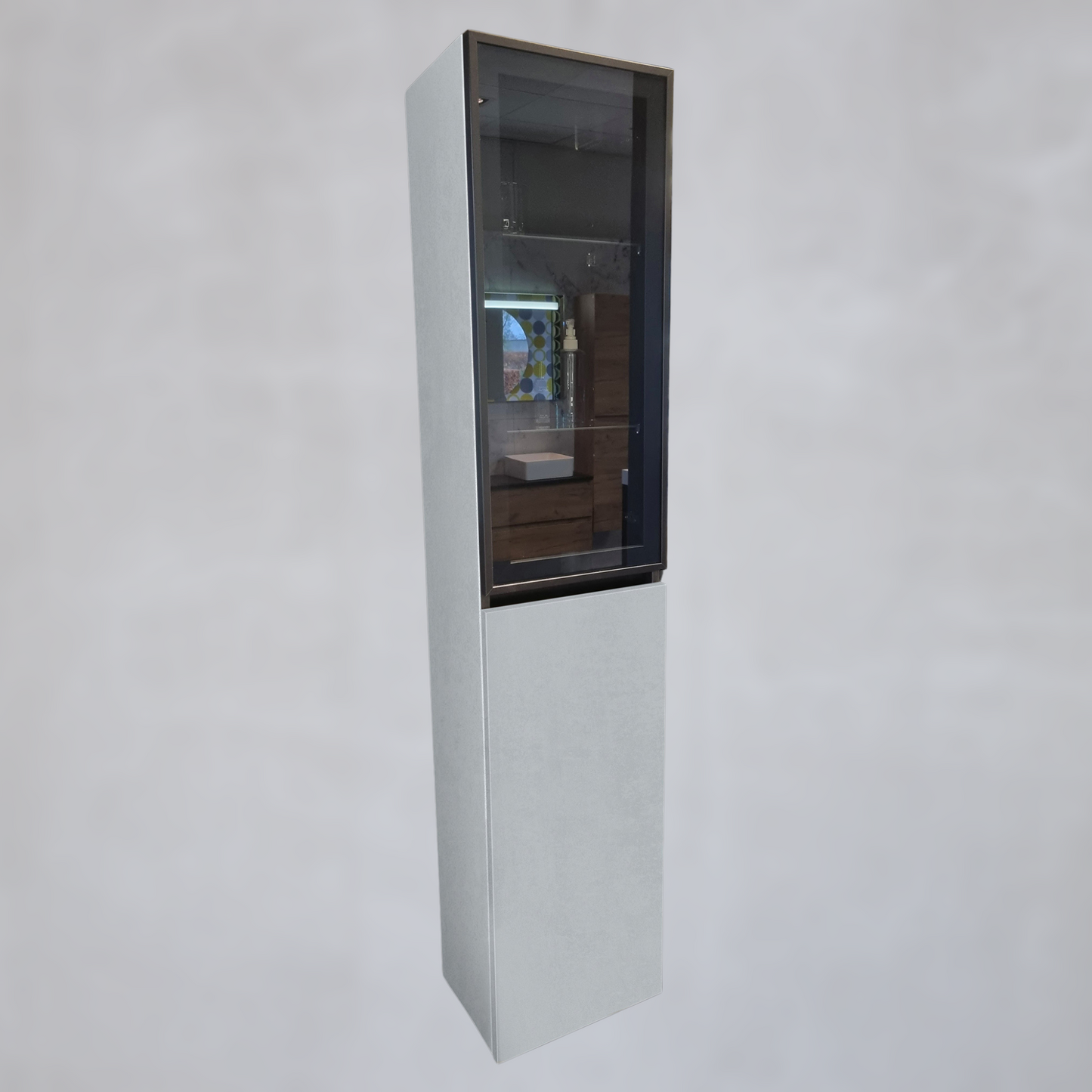 Bad Hochschrank mit Holz- und Glastür